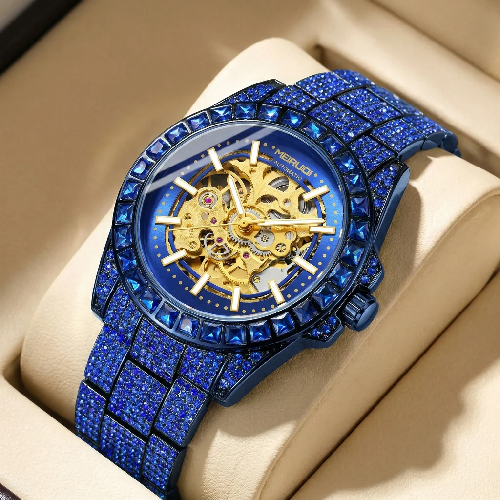 Montre incrustée de cristaux sur l'ensemble