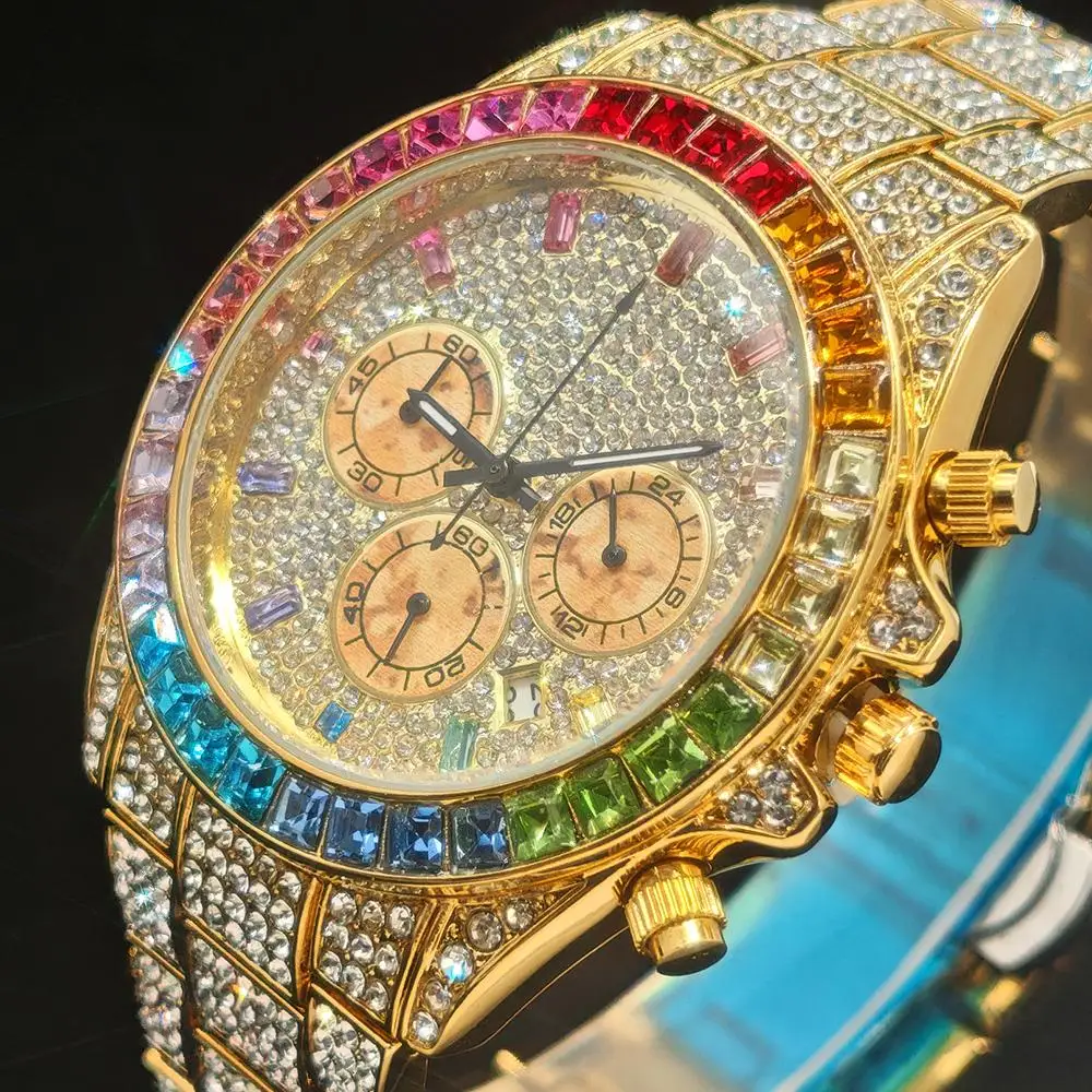 Montre pour homme tendance en or de la marque UNIGUET : pierres arc-en-ciel brillants